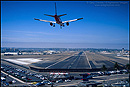Photo: Passenger jet on final approach for landing